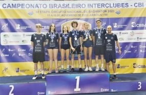 AMOB conquista 9 medalhas em Nacional de Badminton
