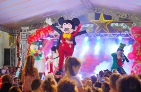 Magia, encanto e alegria na abertura oficial do Natal Encantado 
