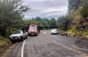 Colisão entre moto e picape deixa homem gravemente ferido na SC-355