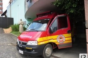 Jovem sofre ferimentos graves após queda de moto em Joaçaba