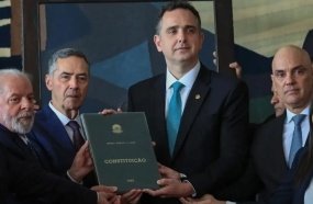 Atos pró-democracia marcam 1 ano dos ataques em Brasília