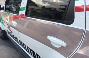 Motorista é preso por embriaguez após ser flagrado parado com picape na BR-282