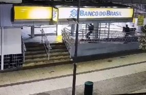 Ladrão é preso tentando sacar dinheiro em agência bancária após assalto