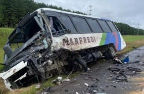 Motorista perde a vida após colisão contra ônibus na BR-116