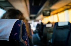 Quadrilha sequestra ônibus, mas acaba rendida por passageiros 