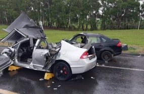 Colisão entre veículos mata duas pessoas e deixa cinco feridas na BR-116