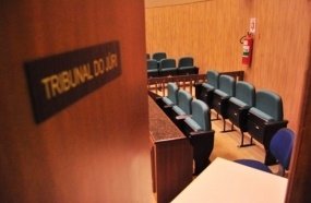 Considerado um ‘serial killer’, homem que matou o próprio pai será julgado