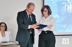 Professora Lindamir Secchi Gadler é empossada diretora geral do HUST