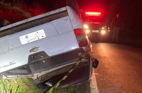 Ladrão é preso após capotar picape tomada de assalto na BR-282 