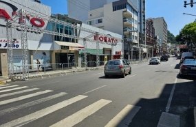 Av. XV será interditada parcialmente para montagem da estrutura do carnaval