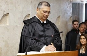 Flávio Dino toma posse como ministro do Supremo Tribunal Federal