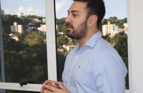 Vereador diz que governador deve anunciar em março notícias sobre o aeroporto