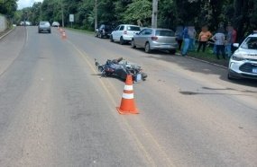 Motociclista fica ferido após acidente no centro de Tangará 