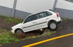 Vereador cobra defensa metálica em estacionamento de escola em Herval 