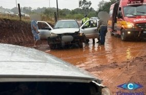 Veículo com placas de Herval se envolve em acidente no interior de Capinzal