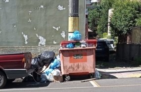 Crise do lixo: Herval tem mais uma semana com containers cheios e sacolas nas ruas