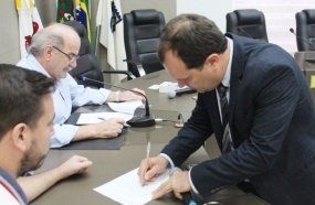 Ricardo Menezes toma posse como vereador de Joaçaba 
