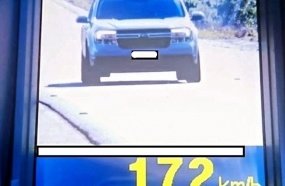Picape é flagrada trafegando a 172 km/h em rodovia estadual 