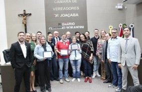 Câmara de Vereadores homenageia setores de arte, cultura e educação