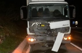Motociclista morre após colisão contra caminhão na BR-282