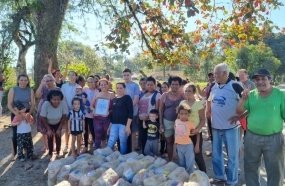 Famílias acampadas e quilombolas catarinenses voltam a receber cestas básicas