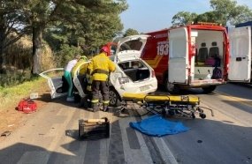 Colisão entre veículos deixa duas mulheres feridas na BR-470