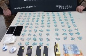 Casal é preso por tráfico de drogas após abordagem em Herval d´Oeste 