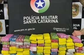 Mulher é presa após ser flagrada transportando quase 70 kg de maconha
