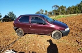 Polícia Militar recupera carro e moto que haviam sido furtados