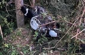 Motociclista morre após colisão contra árvores na BR-153 
