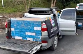 Polícia apreende picape abarrotada de cigarros paraguaios em Água Doce