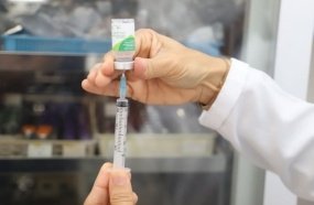 Estado garante entrega da vacina aos municípios 24h após a chegada