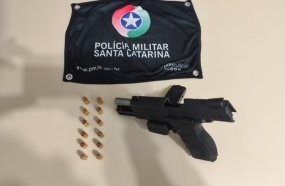 PM apreende pistola com autor de violência doméstica 