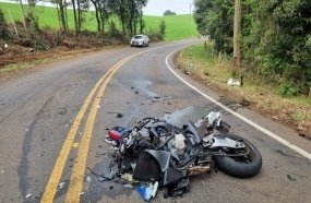 Colisão entre carro e moto tira a vida de motociclista na SC-390 