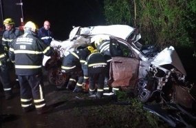 Carreta de Ibicaré se envolve em acidente com três mortes na BR-282