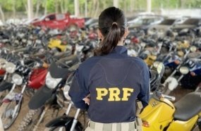 PRF promove leilão de 256 veículos apreendidos no Oeste 