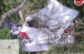 Motorista morre em colisão frontal com caminhão na BR-470