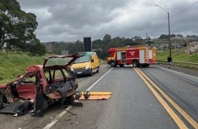 Motorista morre após carro ser atingido por caminhão na BR-116 