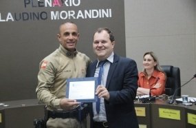 Câmara homenageia sargento que salvou homem de se jogar da ponte