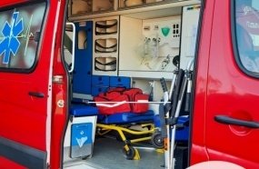 Homem tem mão dilacerada em acidente com máquina no trabalho