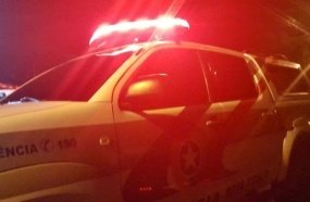 Homem tenta matar irmã com espada em disputa por herança