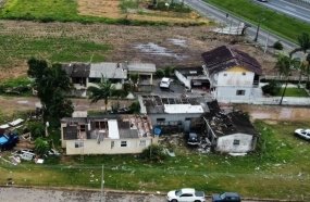 Tempestade com ventos de 100 km/h atinge município no Extremo Oeste
