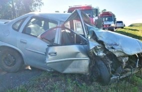 Colisão frontal deixa duas pessoas feridas em Campos Novos