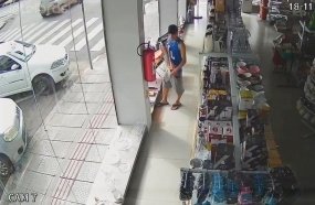 Preso elemento que furtou facão em loja e ameaçou segurança de supermercado