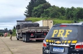 Caminhoneiro sob efeito de drogas é flagrado dirigindo por 18 horas sem descansar 