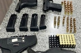 Casal é preso com pistolas e munições em Campos Novos