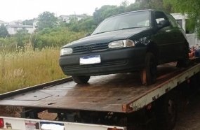Polícia Militar recupera carro furtado durante a madrugada 