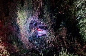 Veículo é encontrado abandonado após saída de pista na BR-282
