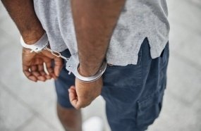 Condenado por sequestrar motorista e queimá-lo dentro do carro é preso em Ponte Serrada