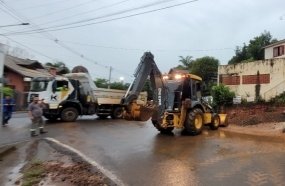 Temporal destelha cerca de 150 casas em Videira
